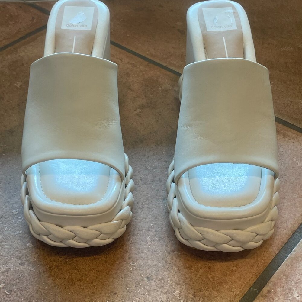 Dolce Vita Elene Wedge Braided Sandal in Ivory Leather Women’s Size 7.5